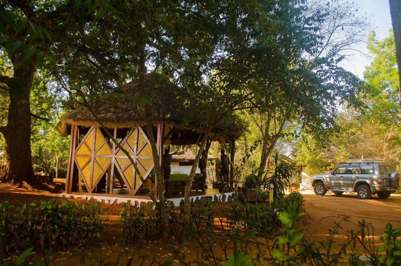 Olympe De Bemaraha Otel Bekopaka Dış mekan fotoğraf