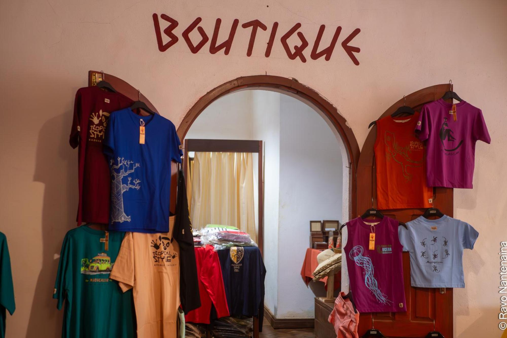 Olympe De Bemaraha Otel Bekopaka Dış mekan fotoğraf